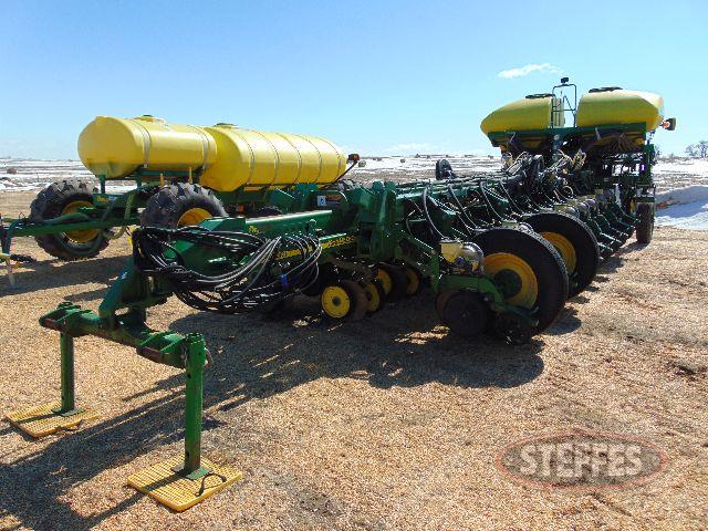 2009 John Deere 1770NT_1.jpg